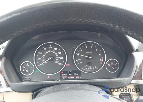 2015 BMW 320I xDrive z USA, uszkodzony, nr VIN WBA3C3G59FNS73230